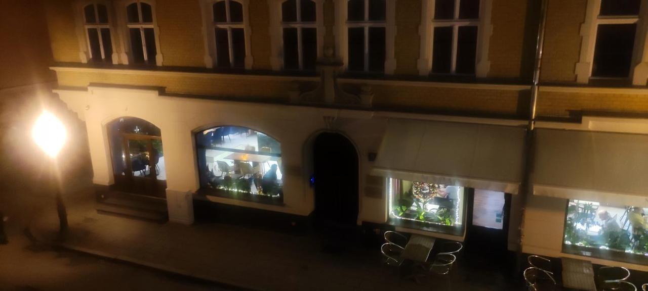 Private Apartament Wroniecka 6 - Parking Poznań Eksteriør bilde